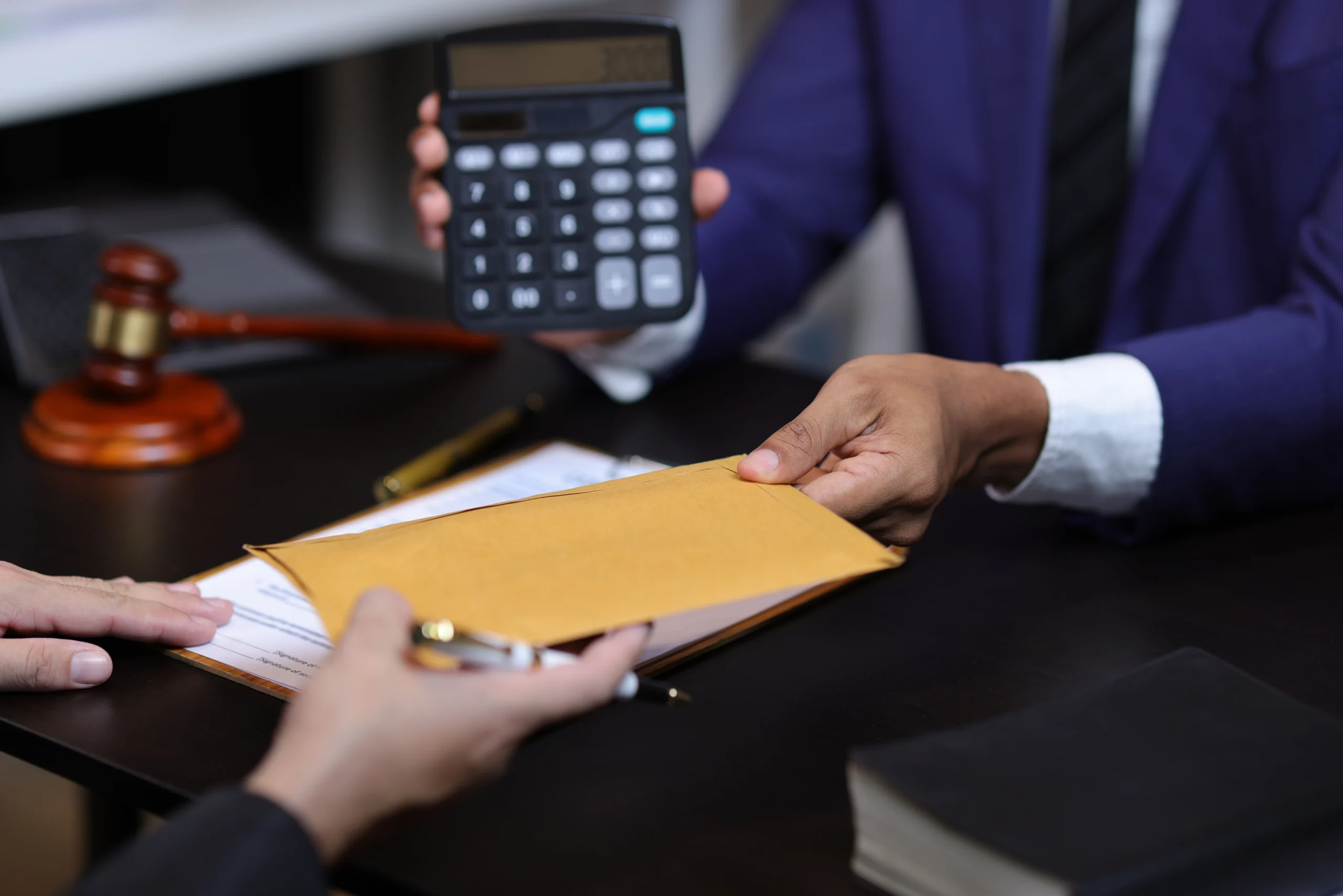 How Is Child Support Calculated Under South Carolina Law?